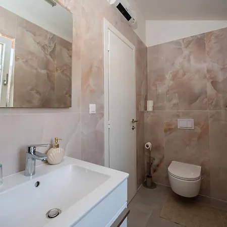 Bohemica With Private Heated Pool *