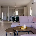 Villa Bohemica With Private Heated Pool *