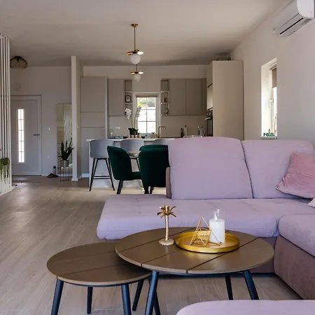 Βίλα Bohemica With Private Heated Pool *