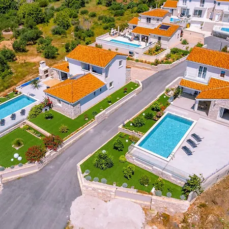 Bohemica With Private Heated Pool Villa