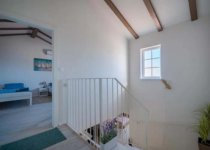 Bohemica With Private Heated Pool Villa