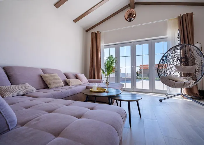 Bohemica With Private Heated Pool *